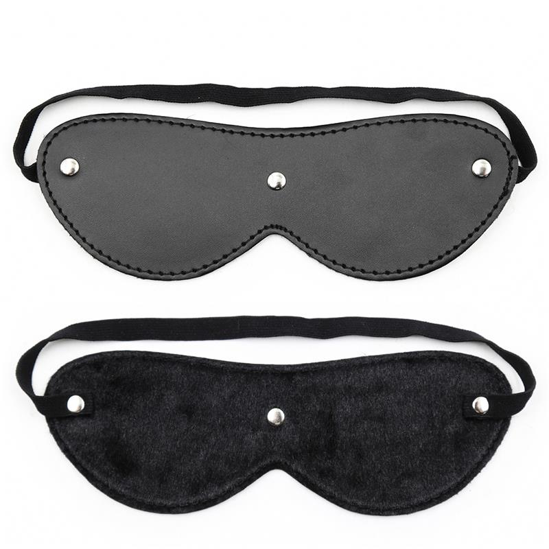 fur-blindfold-with-3-rivets